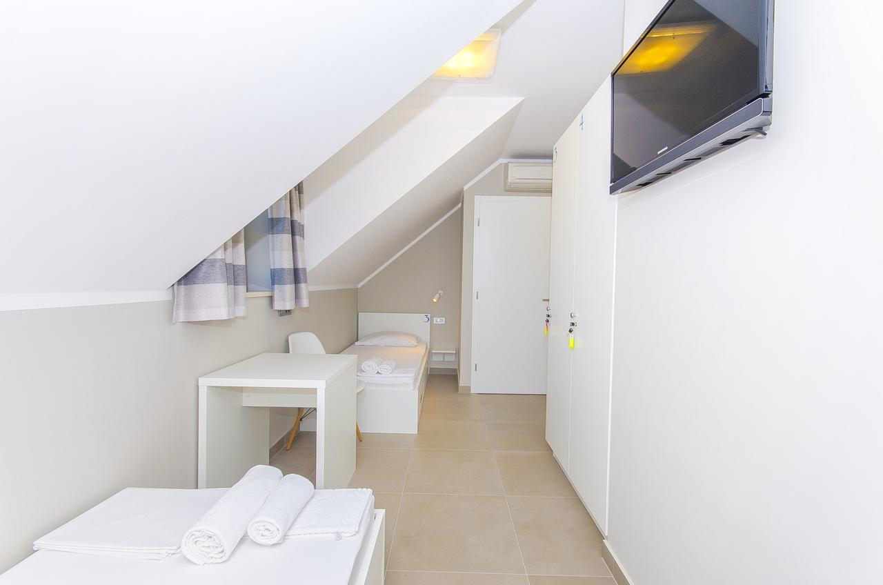 Double Room Private Bathroom